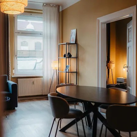 Luga Homes - Stadthaus Aparthotel